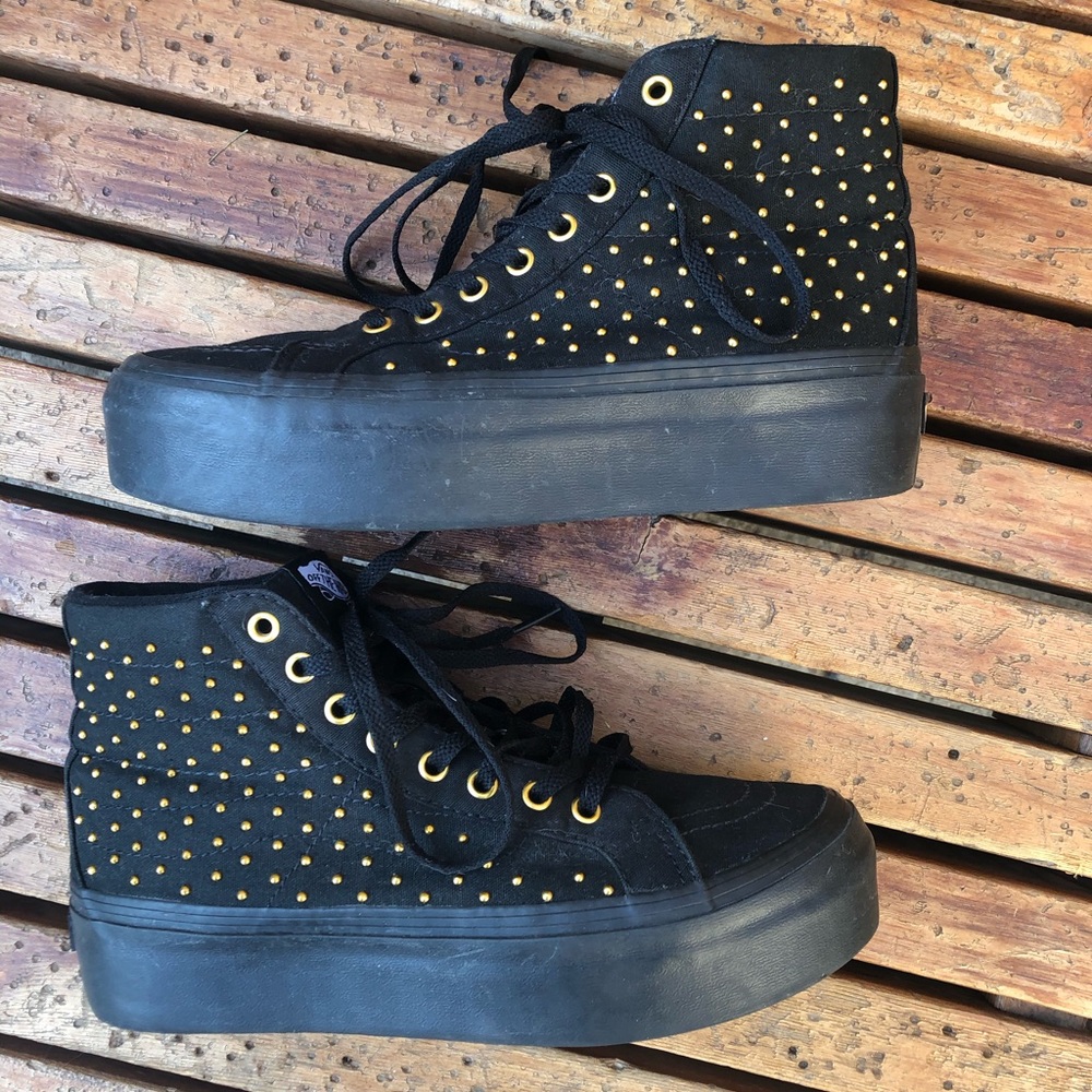 Black and gold platform vans